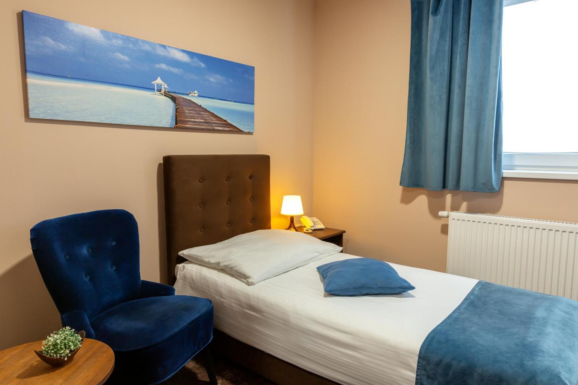 Hotel Max Inn Bratislava Buitenkant foto